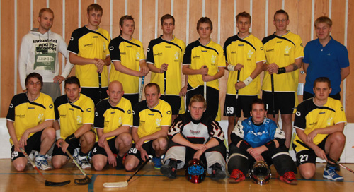 M&auml;nt&auml;n Urheilijat Edustus 2011-2012